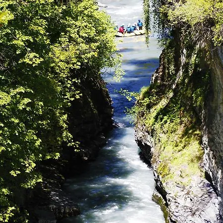 Campeggio Camping River Le Martinet (Alpes-de-Haute-Provence)
